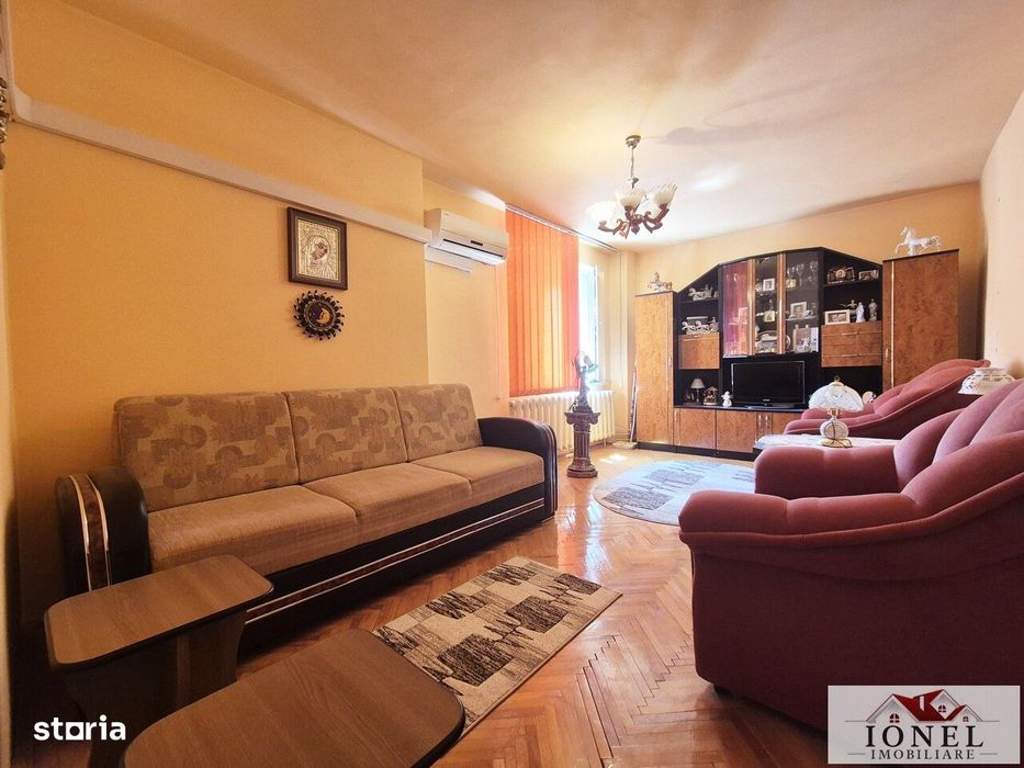 Apartament patru camere decomandat in Cugir