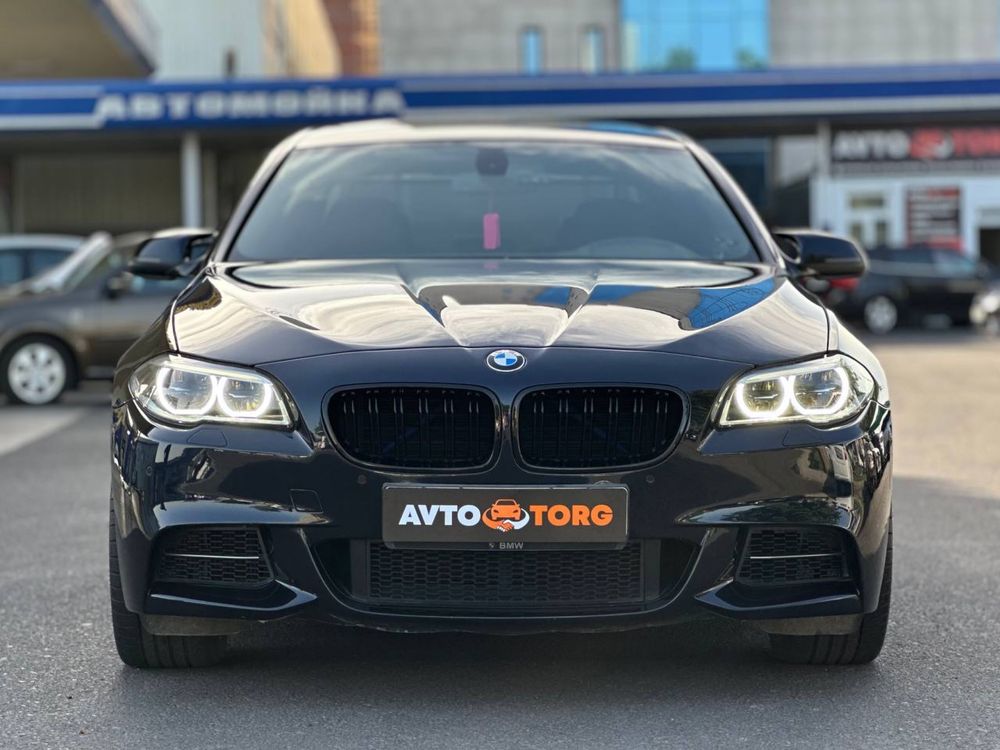 BMW 535Xi F10 2011 год
