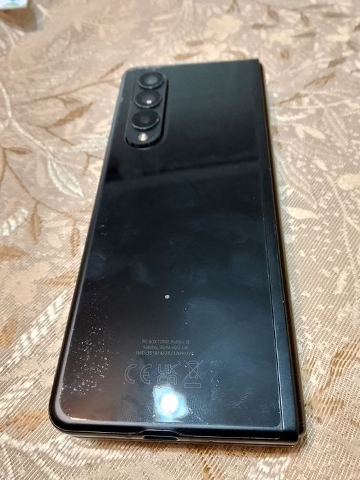 Samsung z fold 3