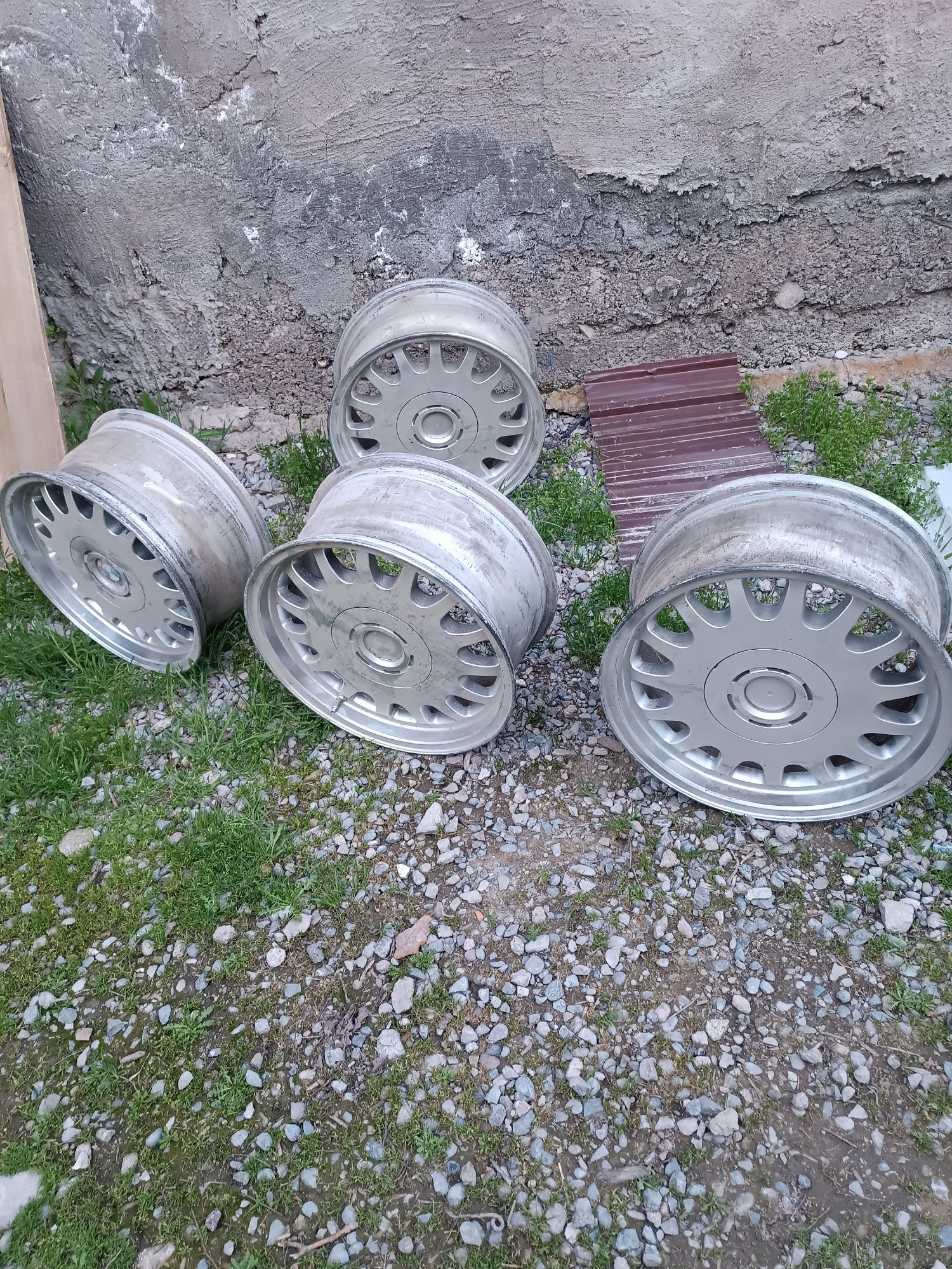 Продам диски на бмв