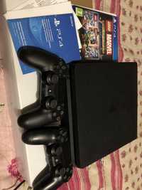 Play Station 4 Slim