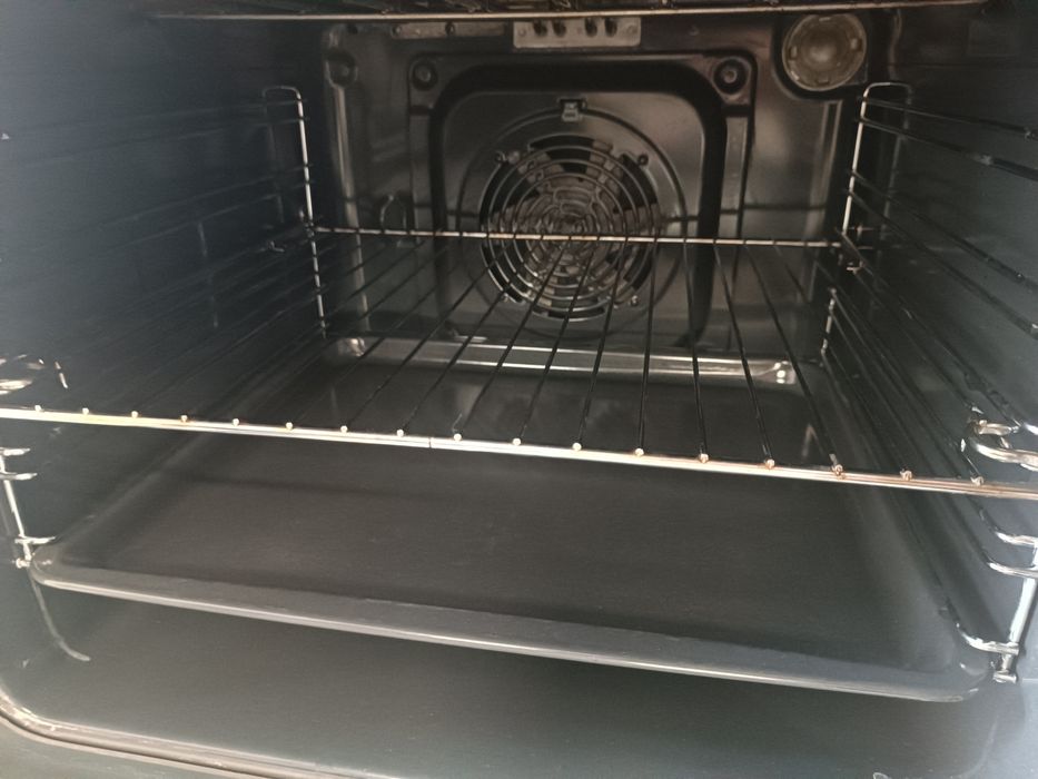 Фурна за вграждане JUNO/ELECTROLUX inox