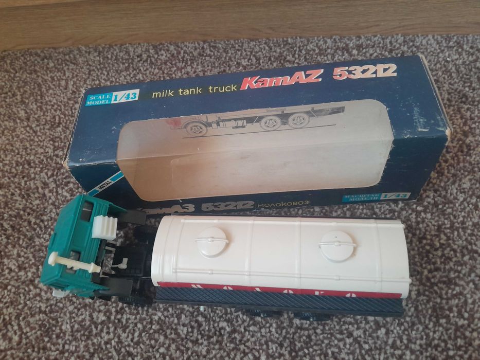 Модель камаз 53212 молоко 1987год СССР