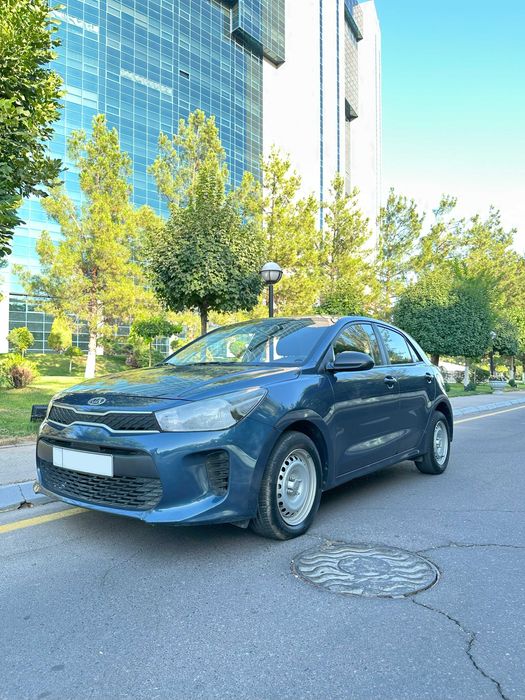 Продается Kia Rio 2018г (76,024 тыс пробег) Цвет Синий Дымчатый