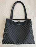 Дамска чанта Guess