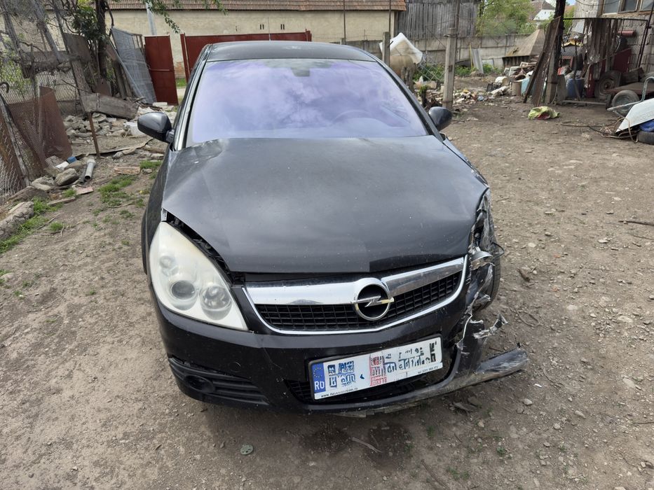 Vand/Dezmembrez opel vectra c 1.9 150 cp Automata