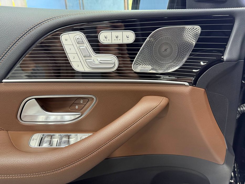В продаже Mercedes Benz GLE 450