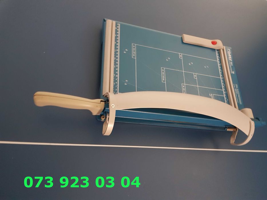 Ghilotină cu manetă Dahle nr. 114427
