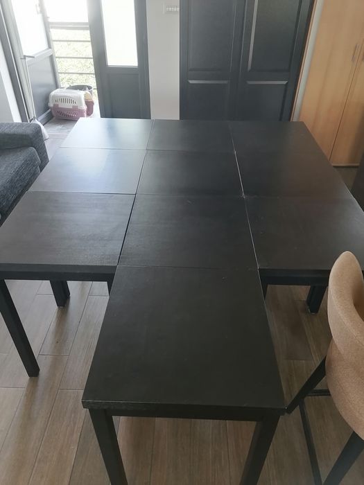 Mobilier pentru cafenea sau bar-cafe