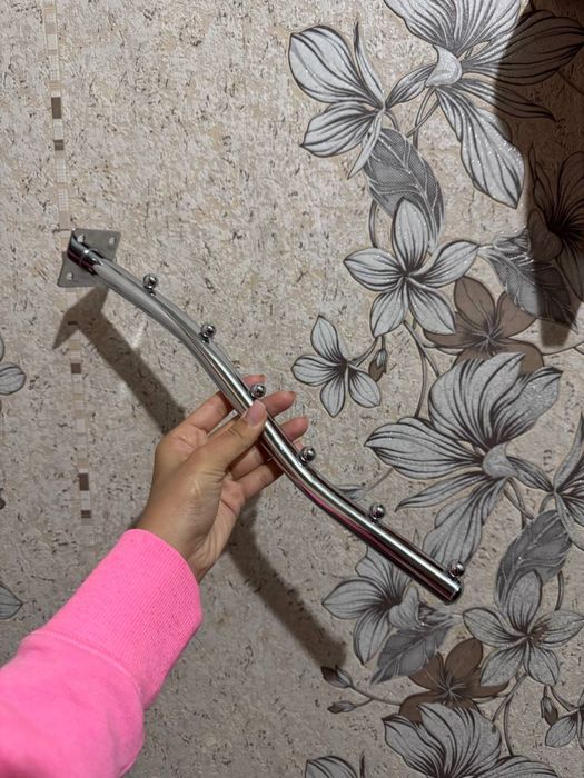 Продаются настенные вешалки буратино