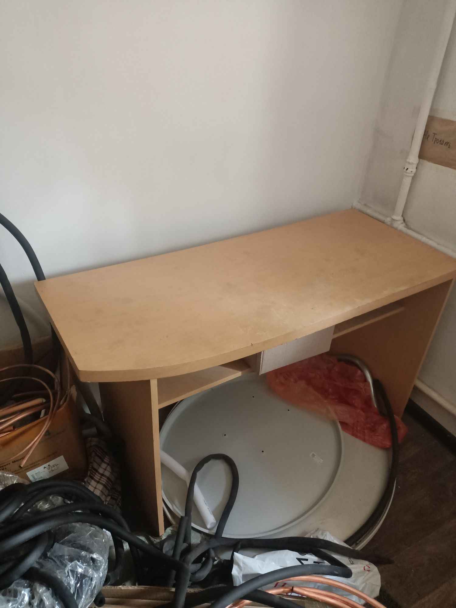 Столы в сортименте