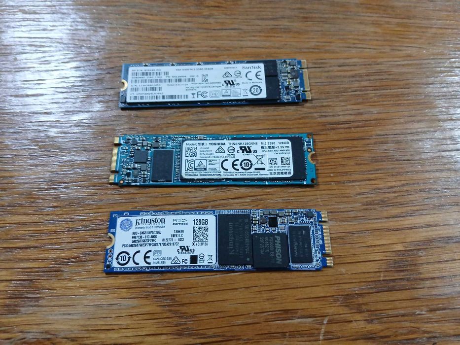 Set 3 SSD-uri M.2