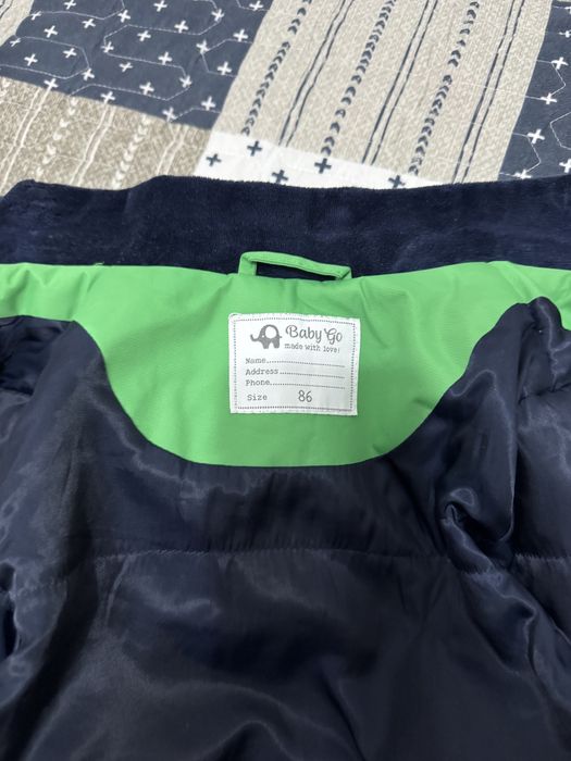 Продам куртку осень весна