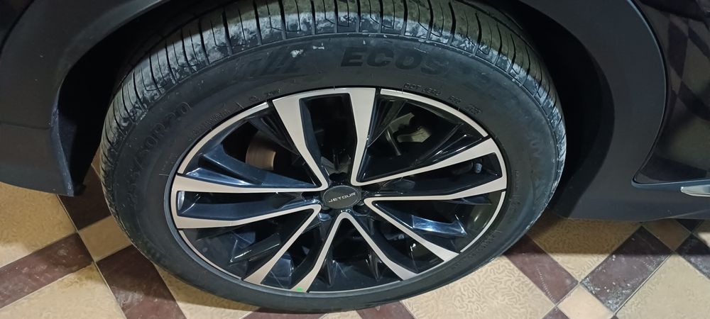 Jetour x70 plus Dubai full version xolati yangi