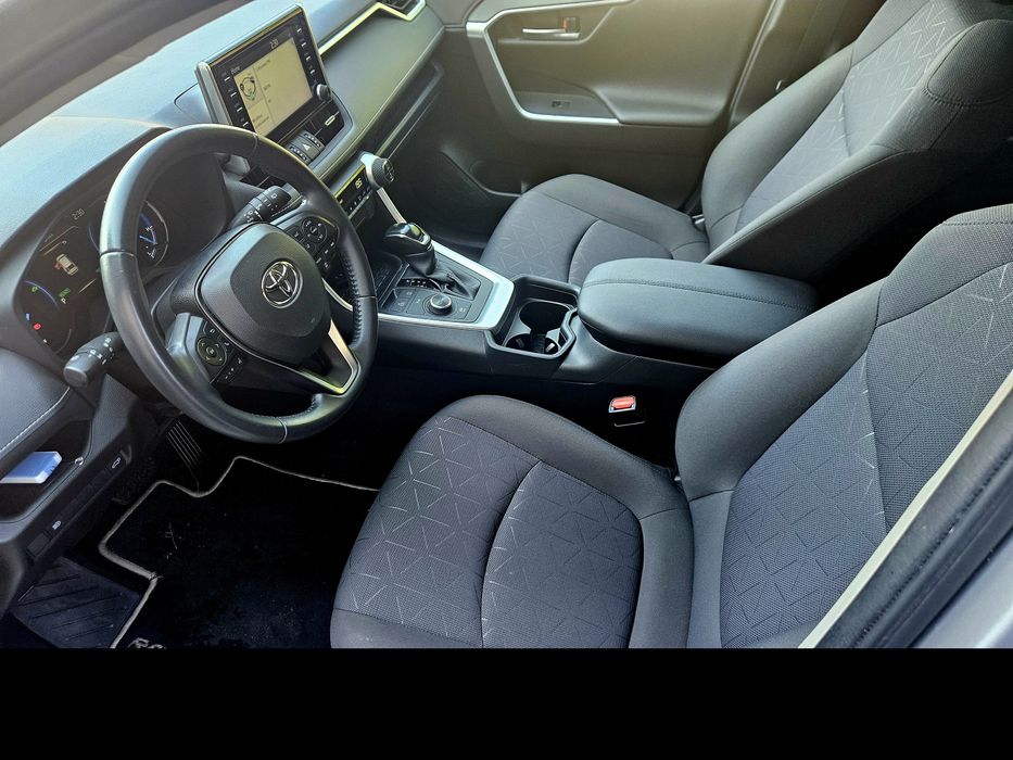 Toyota RAV4 2.5 Hybrid 4x4 VVT-iE Exclusive aproape noua 28.000 km