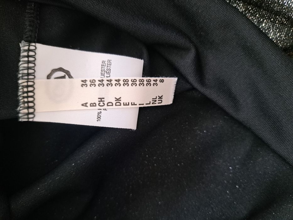 Сребриста рокля с пайети