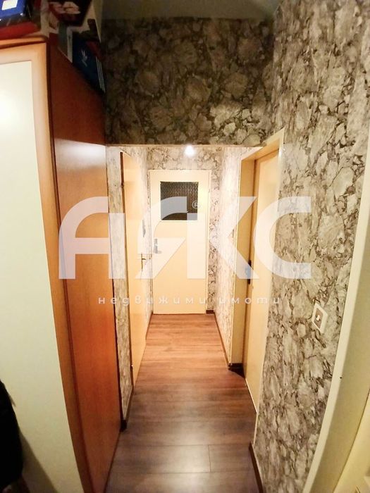 Продава се Двустаен апартамент в София, Надежда 1 - 65 кв.м за 1224 €/кв.м - Снимка #8