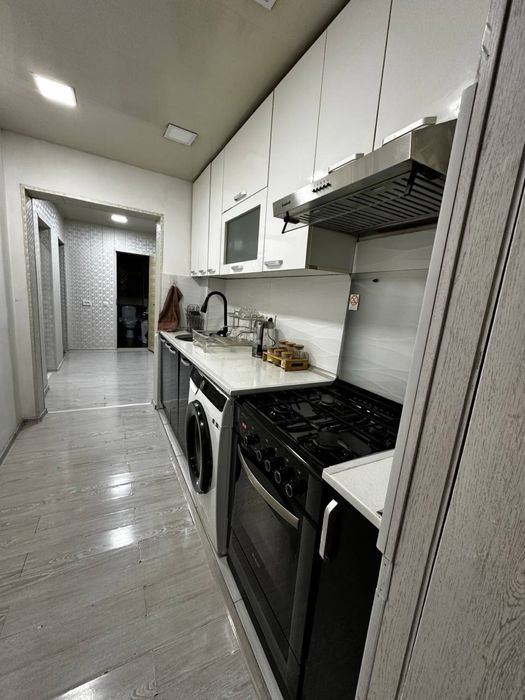 2/1/2 Бектемир РОВД ориентир, кирпич балкон 2х6 мебель техника, 58м2