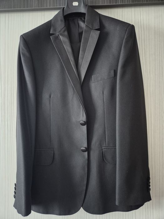 Costum bărbați mărime 48( echivalent mărime M)
