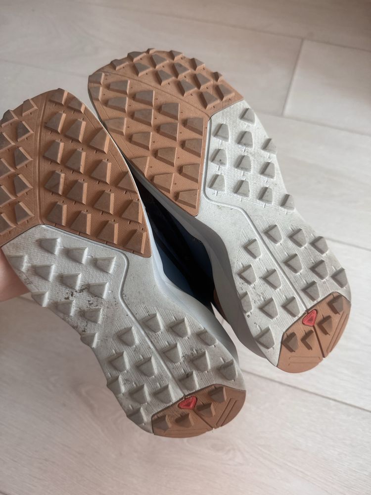 Salomon 37  fete/unisex