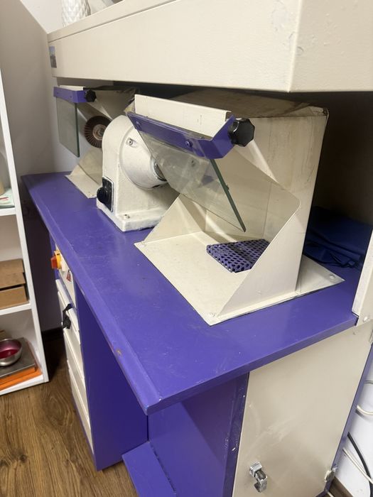 Двуместен полир за бижута с вакум