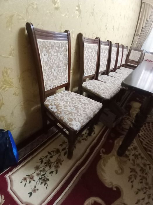 Стол стул сотилади