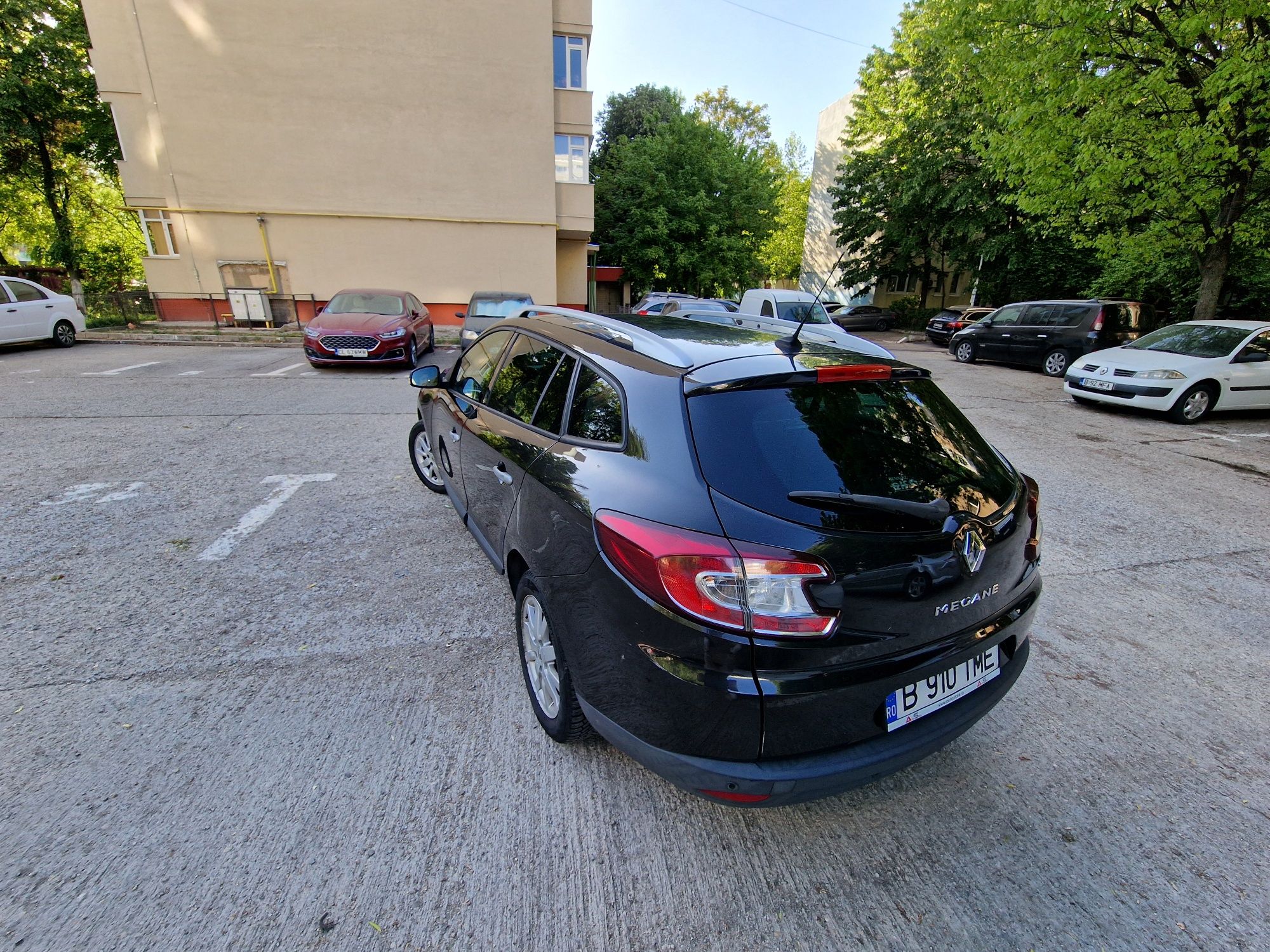 Renault Megane III _ 1.9 dCi _ Climă _ Navigație _ Panoramic