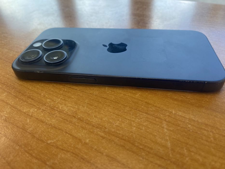 Iphone 15 Pro black 128Gb la cutie