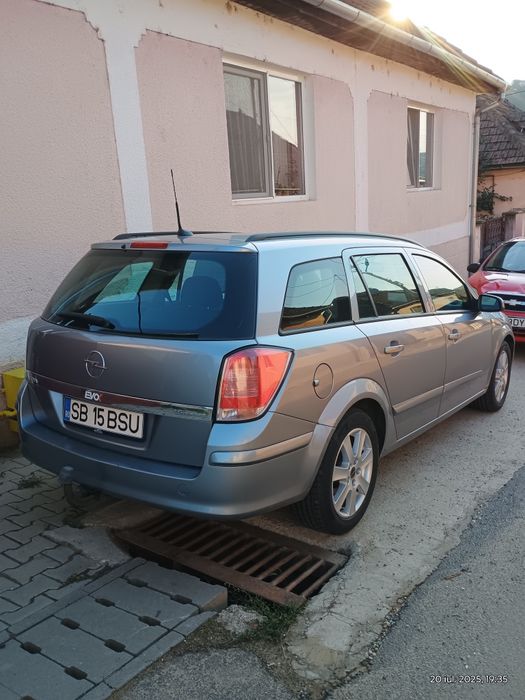 Opel Astra h 1,6 benzină