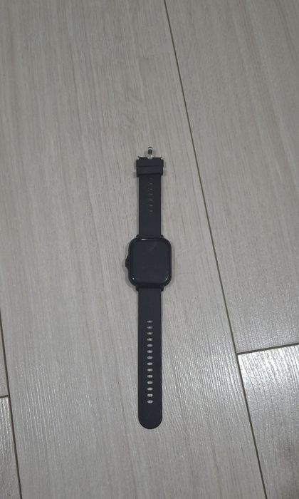 Продаю смарт часы новые