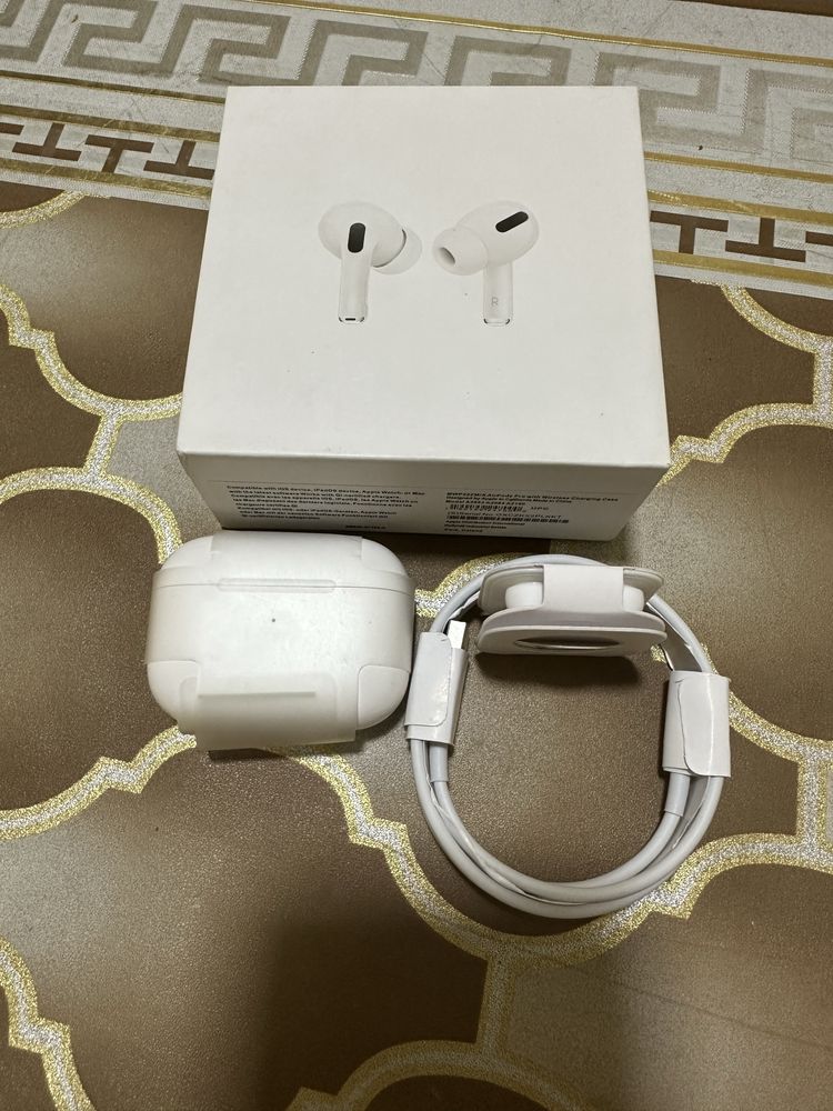Airpods pro lyuks naushnik