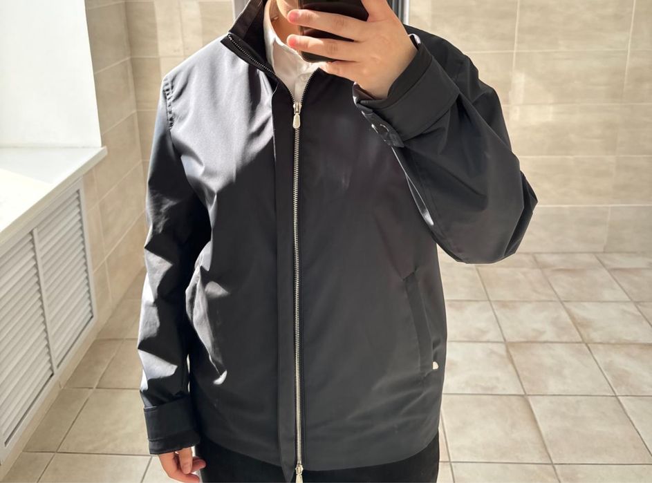 Продам ветровки и футболку