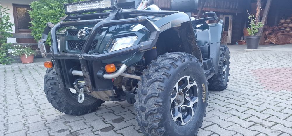 Can am outlander bombardier