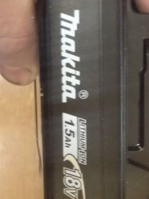 Продам шуруповёрт Макита оригинал