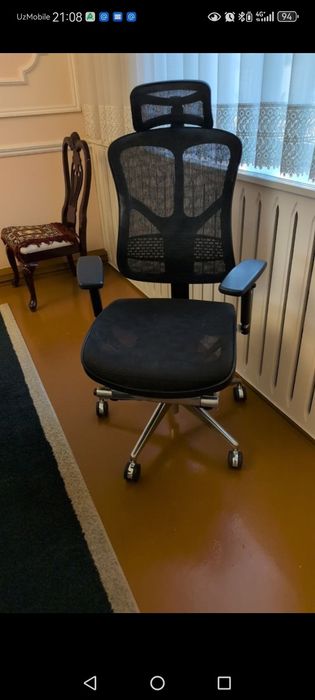 Цена только  на сегодня  Офисное кресло с подставкой для ног и подголо