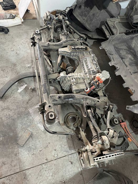 Передок в сборе с двигателем и редуктором BYD Song L