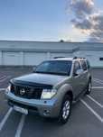 Vând Nissan Pathfinder