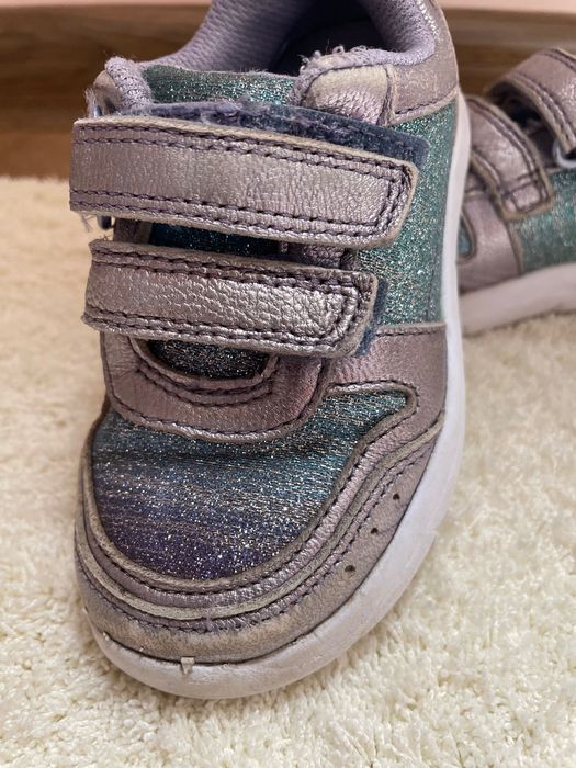 Детски обувки clarks