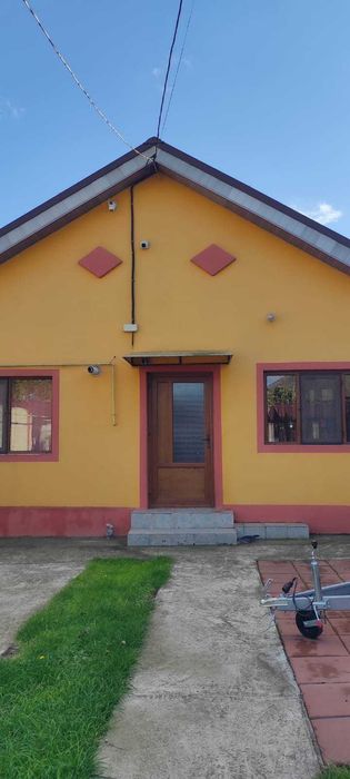 Vând casă în Lumina