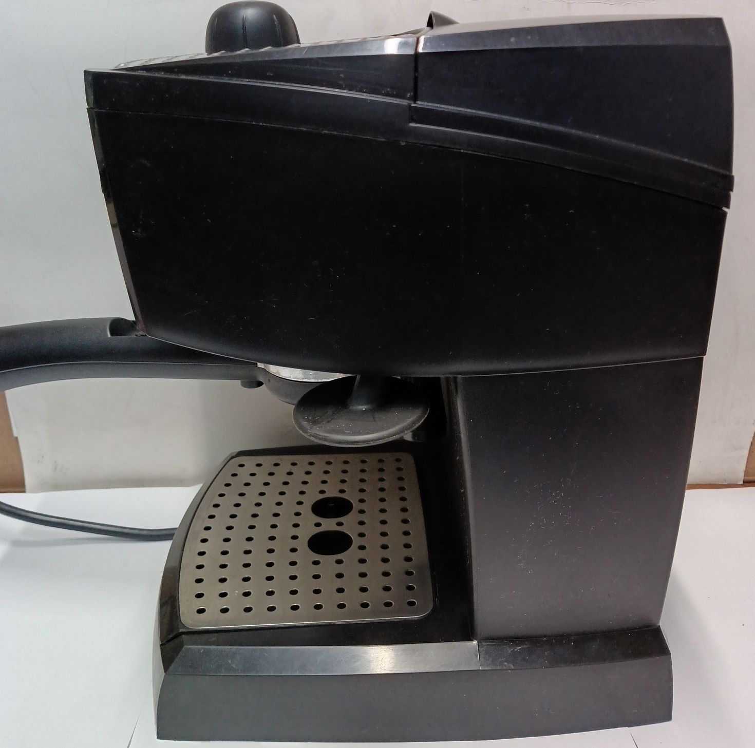 Кафемашина DeLonghi.