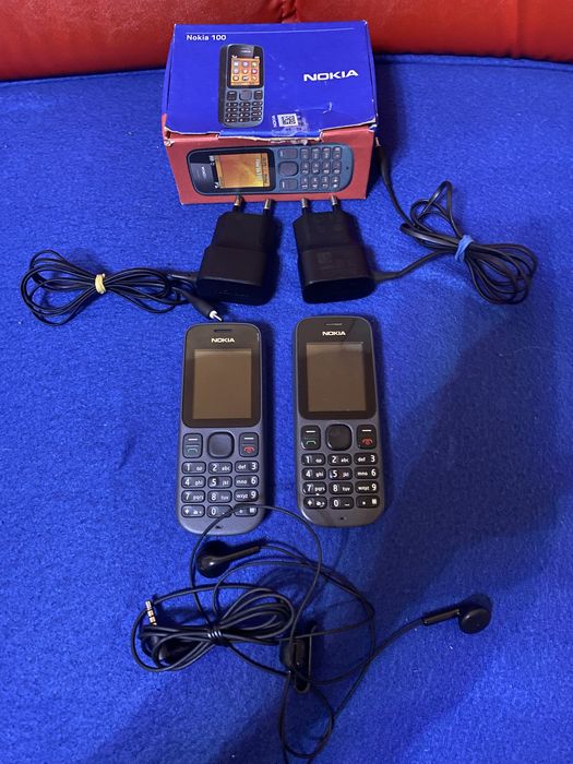 Lot telefoane Nokia cu butoane pentru persoane în vârsta