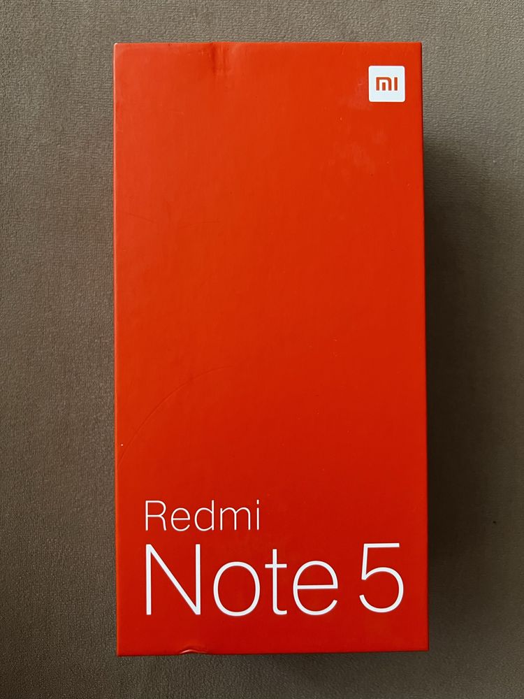 Телефон Xiaomi Redmi Note 5 Dual SIM