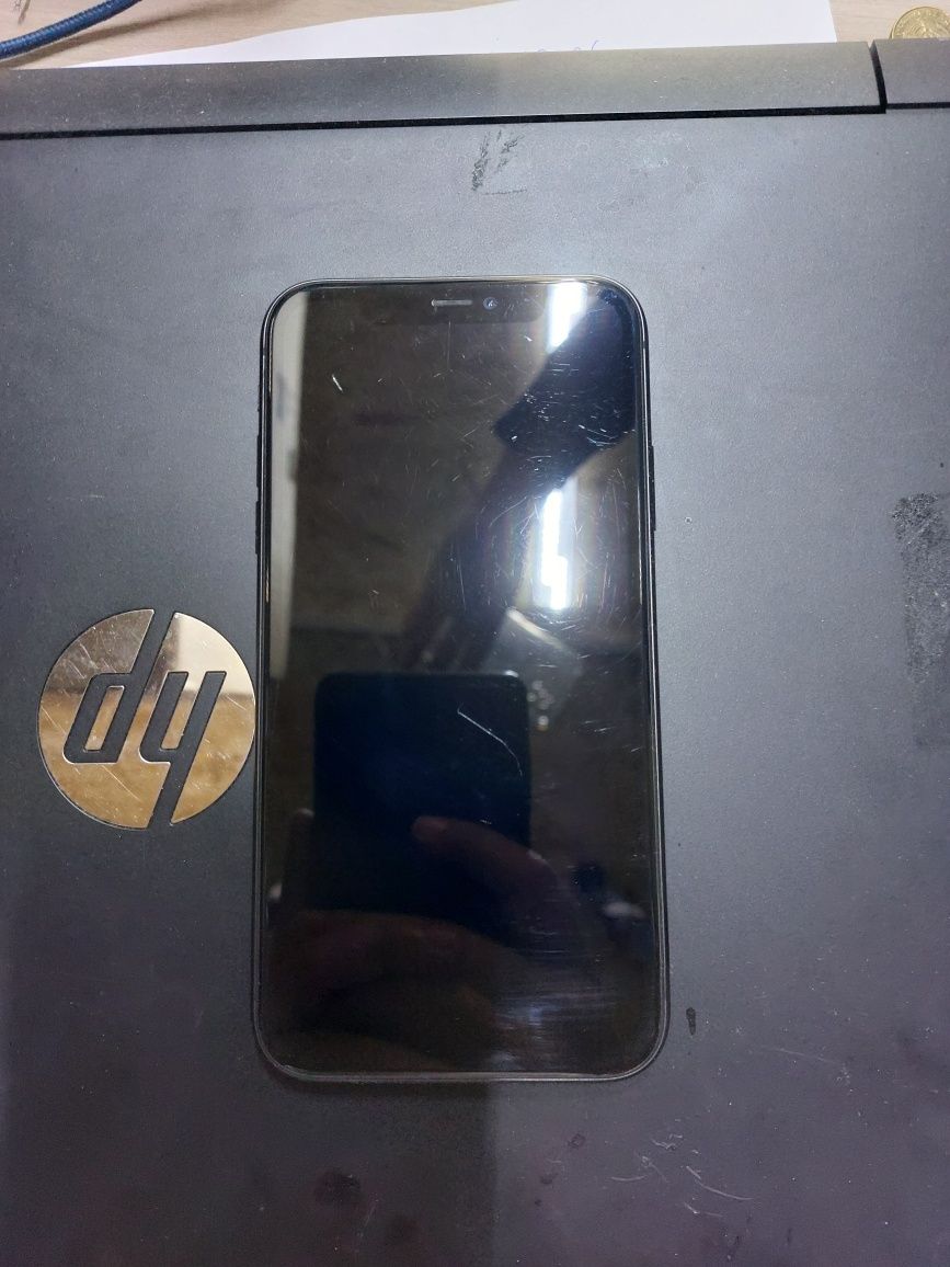 Продаю IPhone 11 в идеальном состоянии