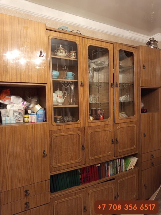 Компактный гарнитур стенка