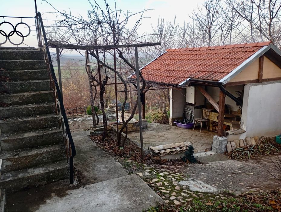 Продава се Къща в Търговище, Вилна зона - 50 кв.м за 860 €/кв.м - Снимка #2