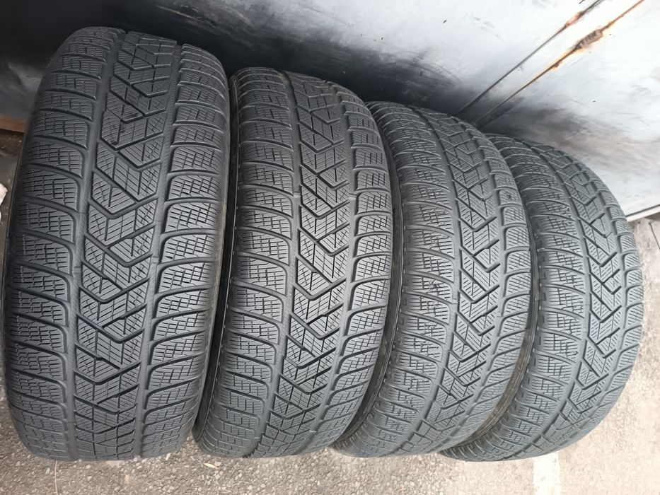 235/55/18 Pirelli