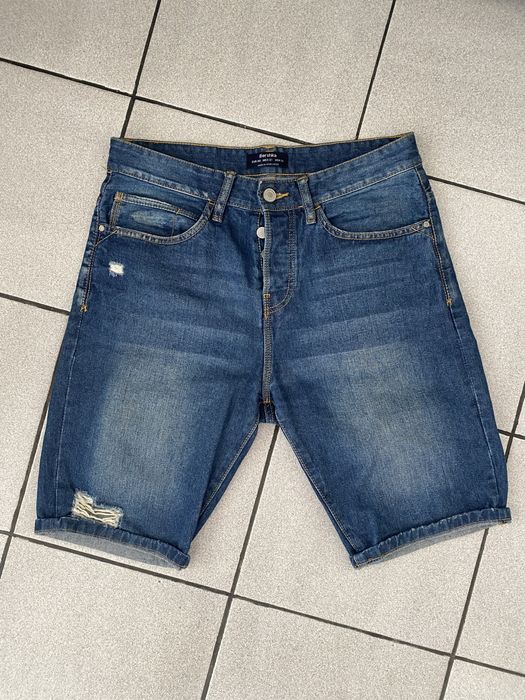 Къси дънки Bershka Размер 40 Дъркови къси гащи Добре запазени