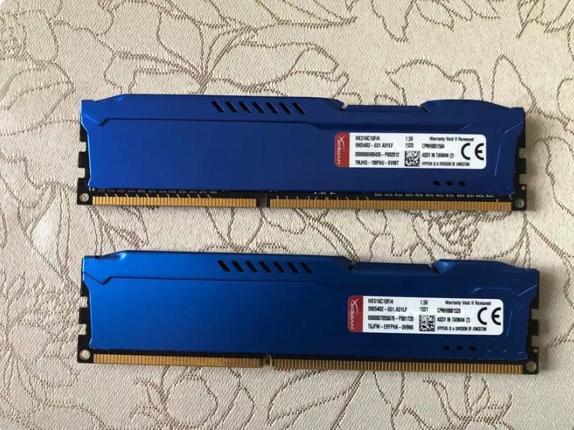 Kit Memorie RAM 2buc x 4GB 512M x 64-Bit DDR3-1600 CL10 240-Pin DIMM