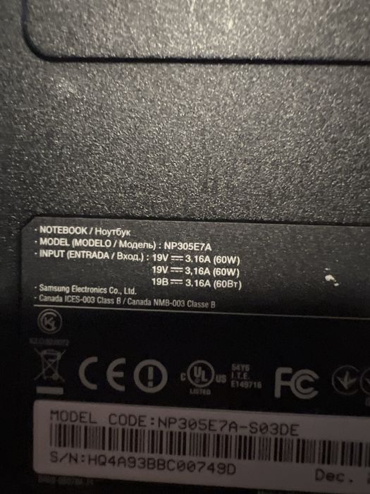 Laptop Samsung NP 305E cu upgrade de memorie ram si ssd