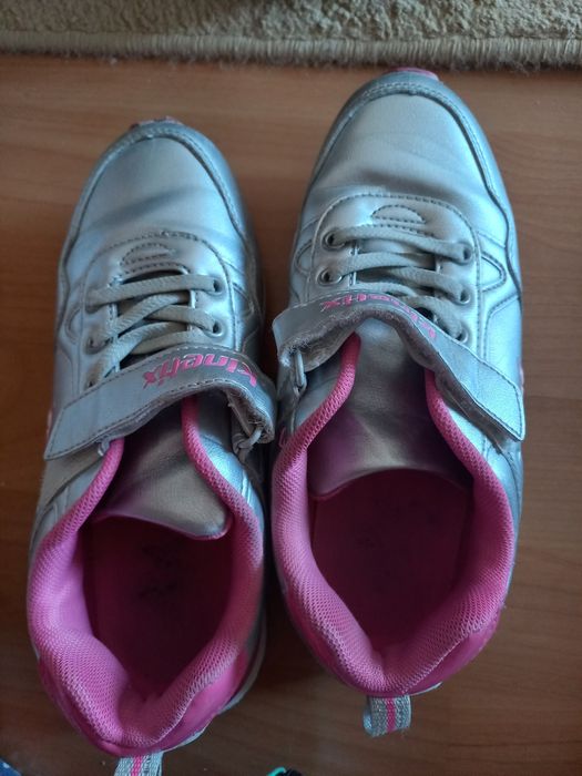 Кроссовки 36 размер